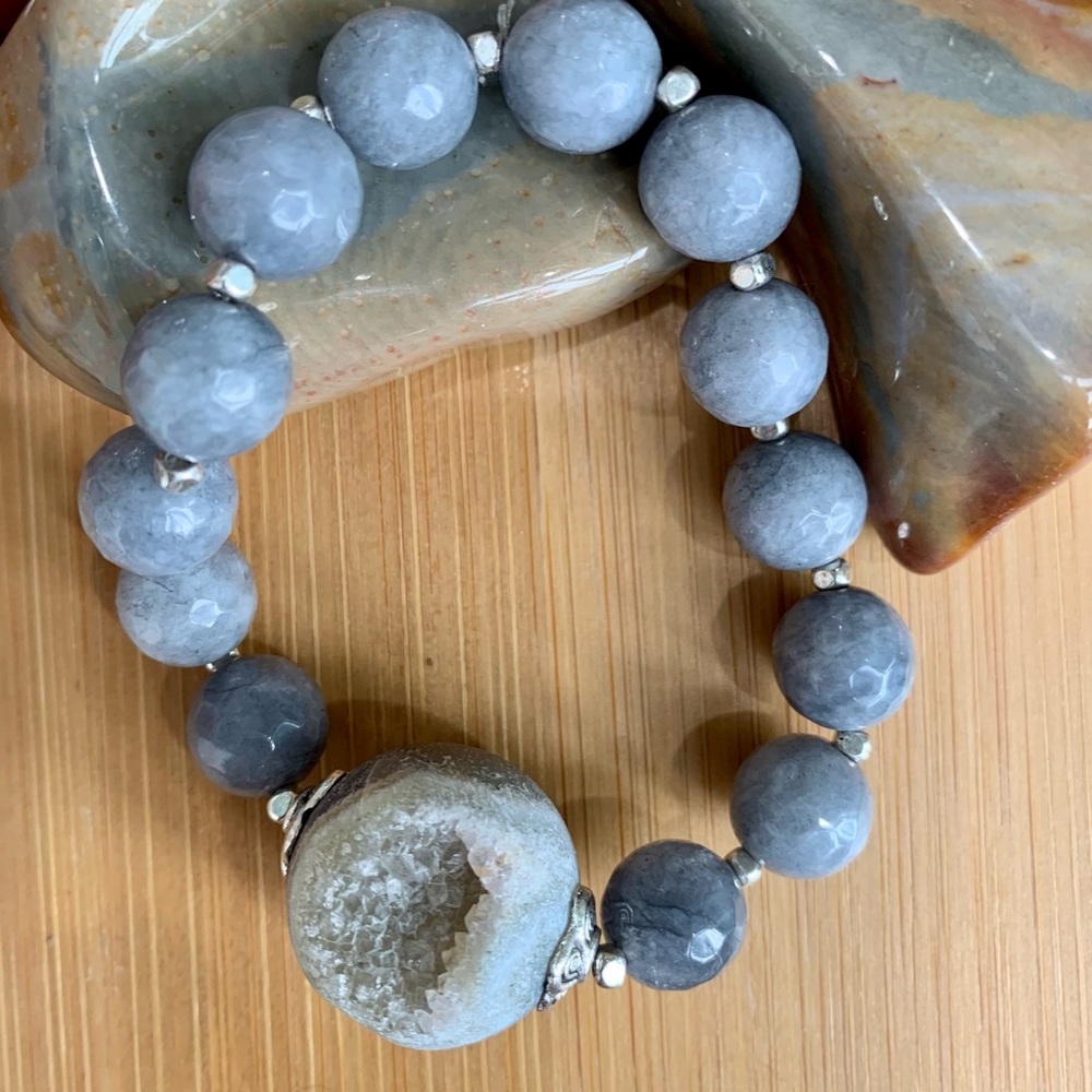 Grey agate crystal druzy bracelet.
